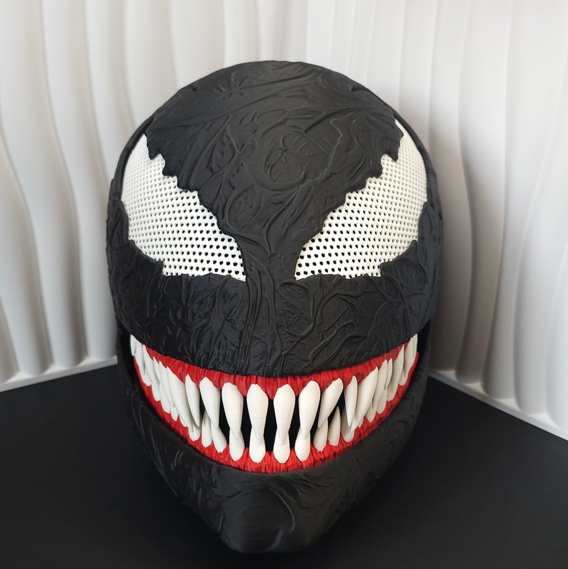 Venom Inspired Full Head Mask- 3D Printed Magnetised Back - Unique Fan Art Design