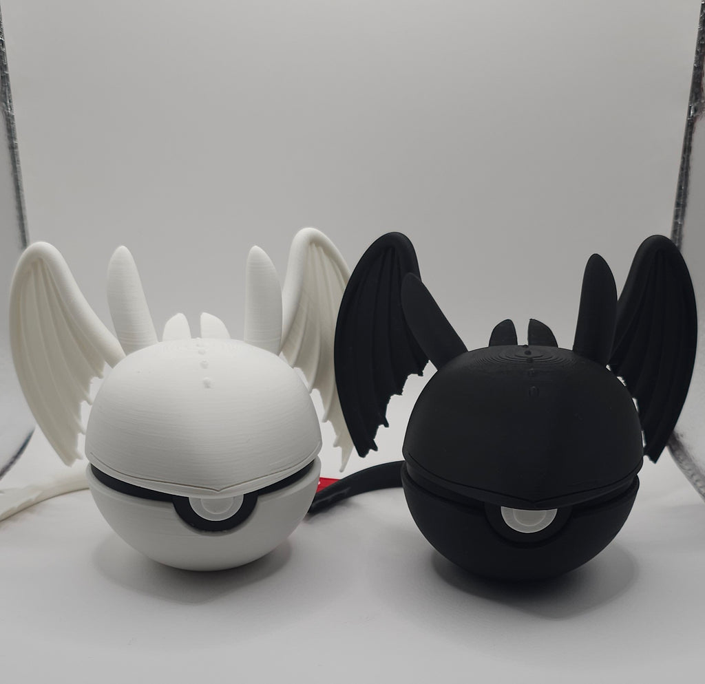 Toothless and Light Fury inspired Pokeball- 3D Printed- Unique Display Collectible