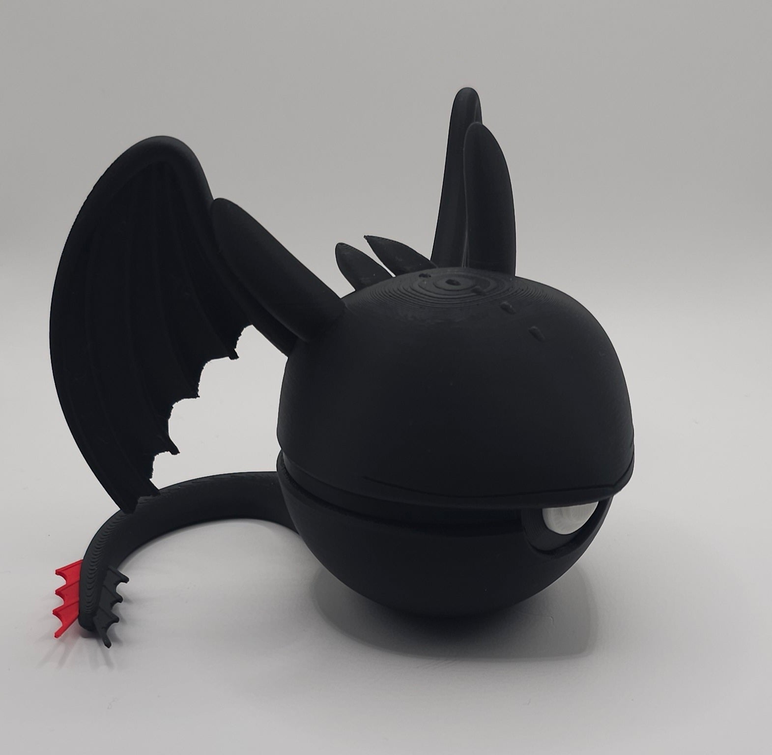 Toothless and Light Fury inspired Pokeball- 3D Printed- Unique Display Collectible