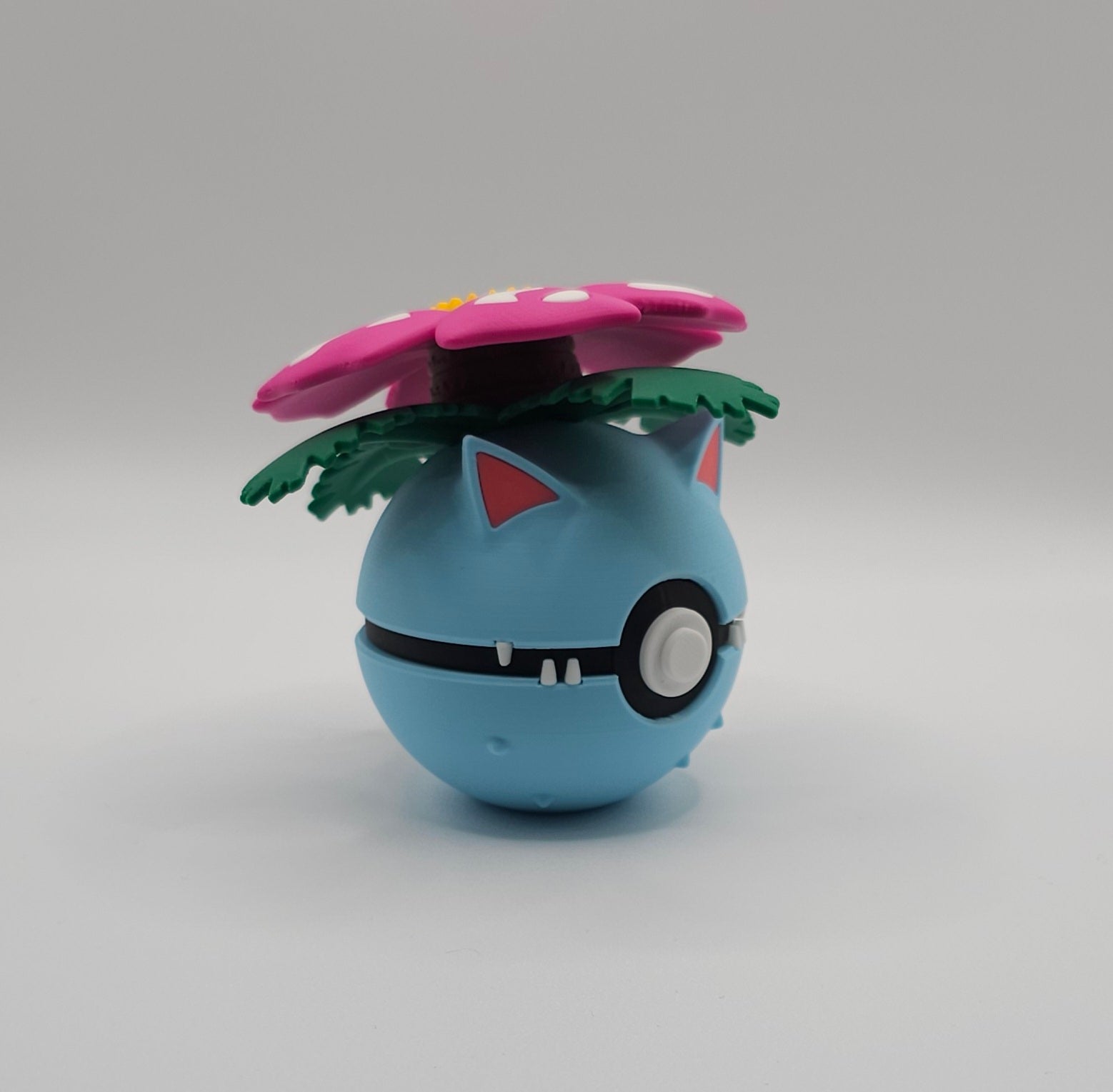 Pokemon Character Design 3D Printed Pokeball - Venusaur - Unique Display Collectible