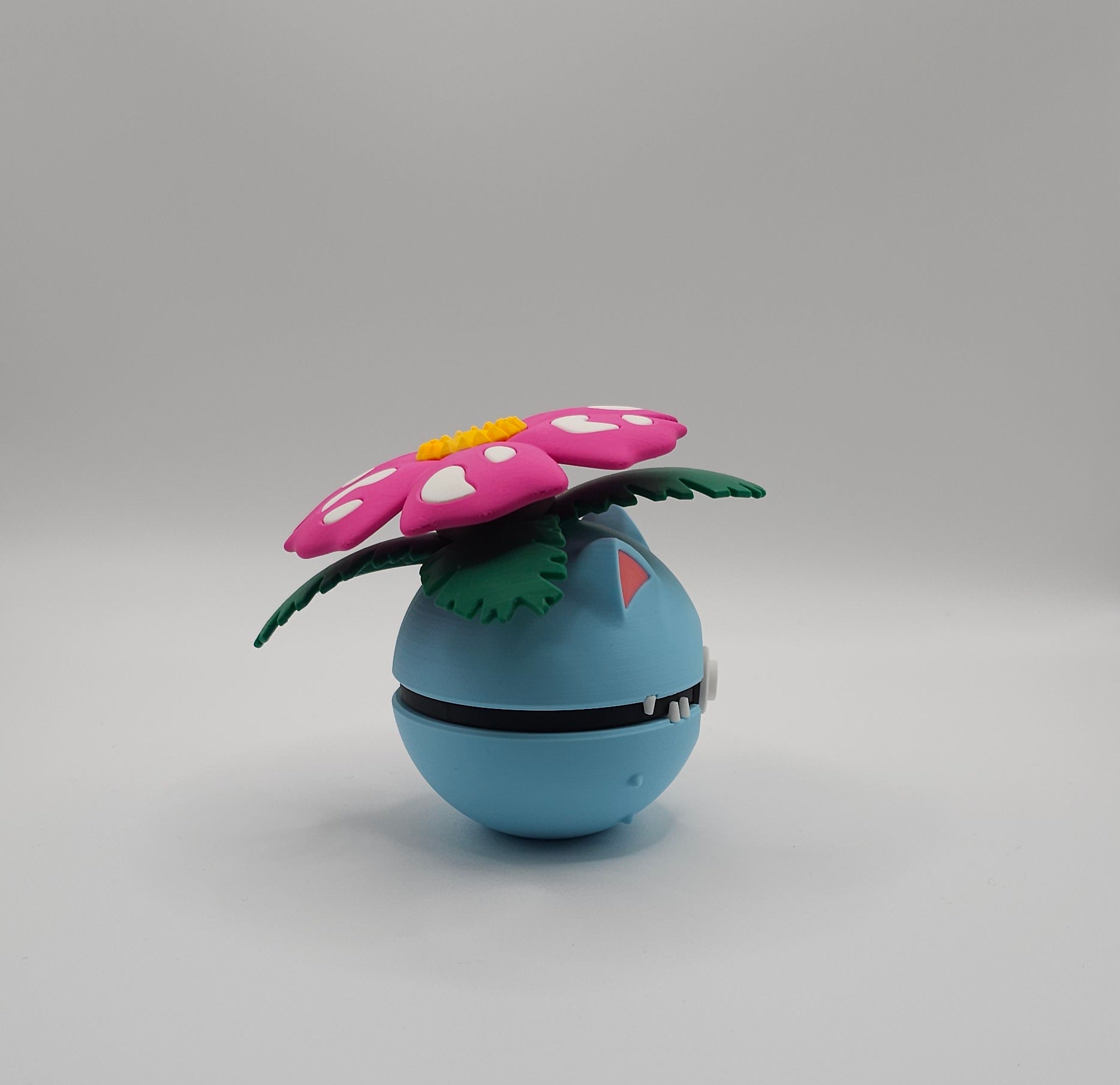 Pokemon Character Design 3D Printed Pokeball - Venusaur - Unique Display Collectible