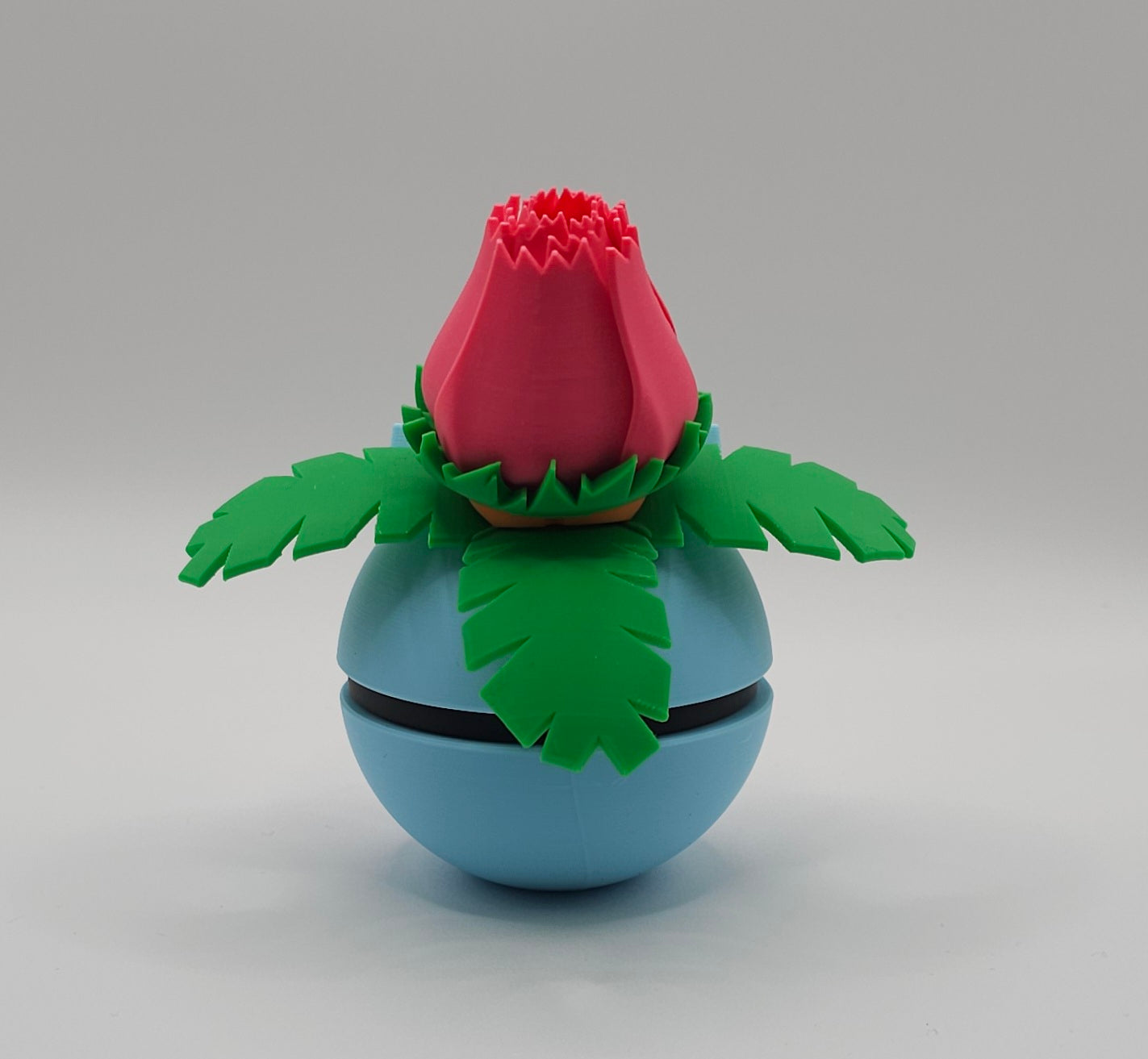 Pokemon Character Design 3D Printed Pokeball - Ivysaur - Unique Display Collectible